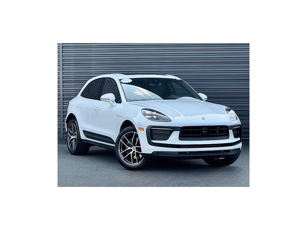 2026 Porsche Macan