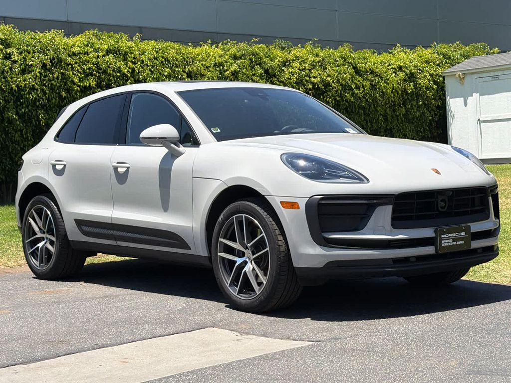 2026 Porsche Macan Macan