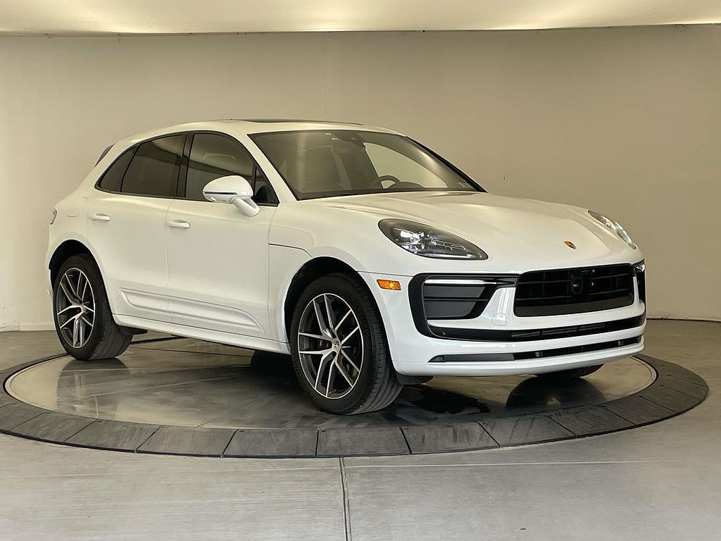 2026 Porsche Macan