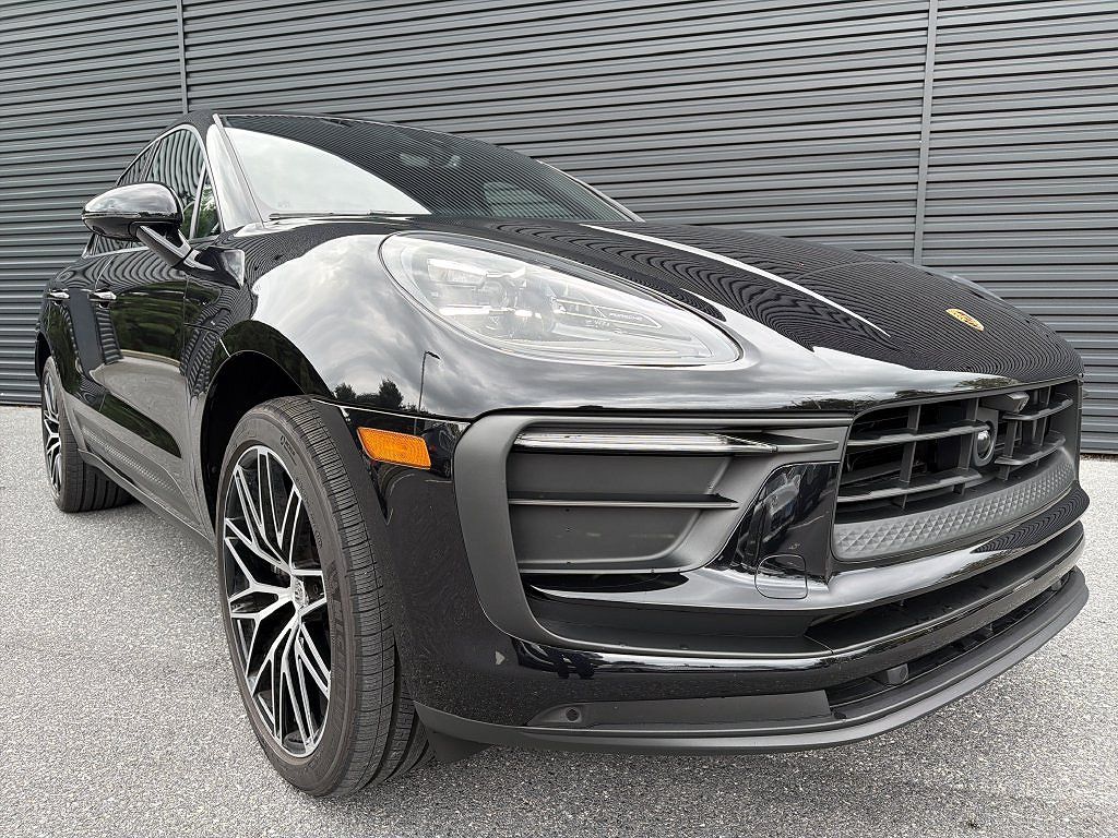 2026 Porsche Macan