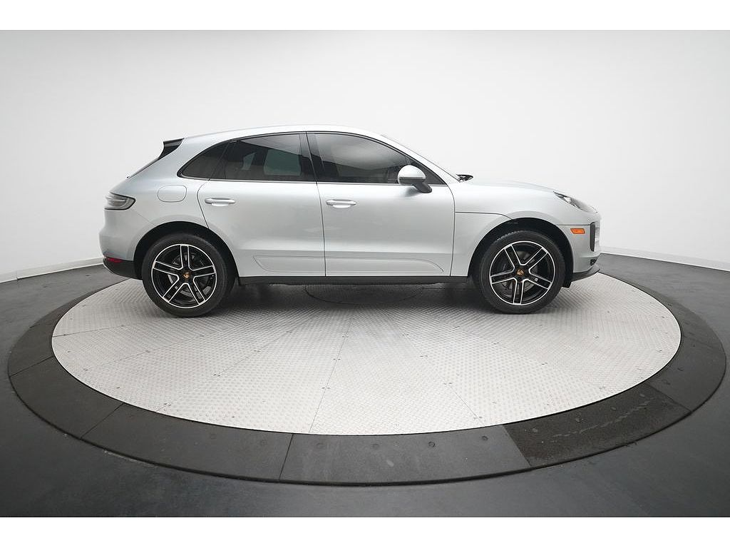 2020 Porsche Macan