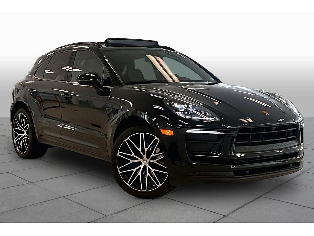 2022 Porsche Macan