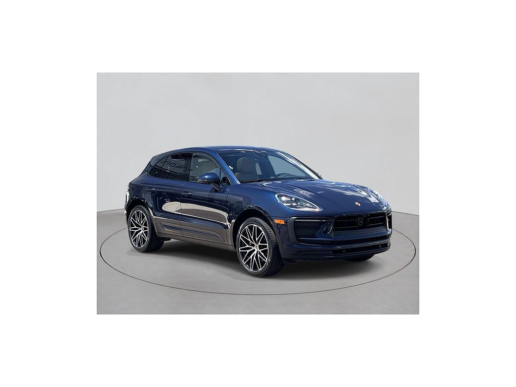2022 Porsche Macan