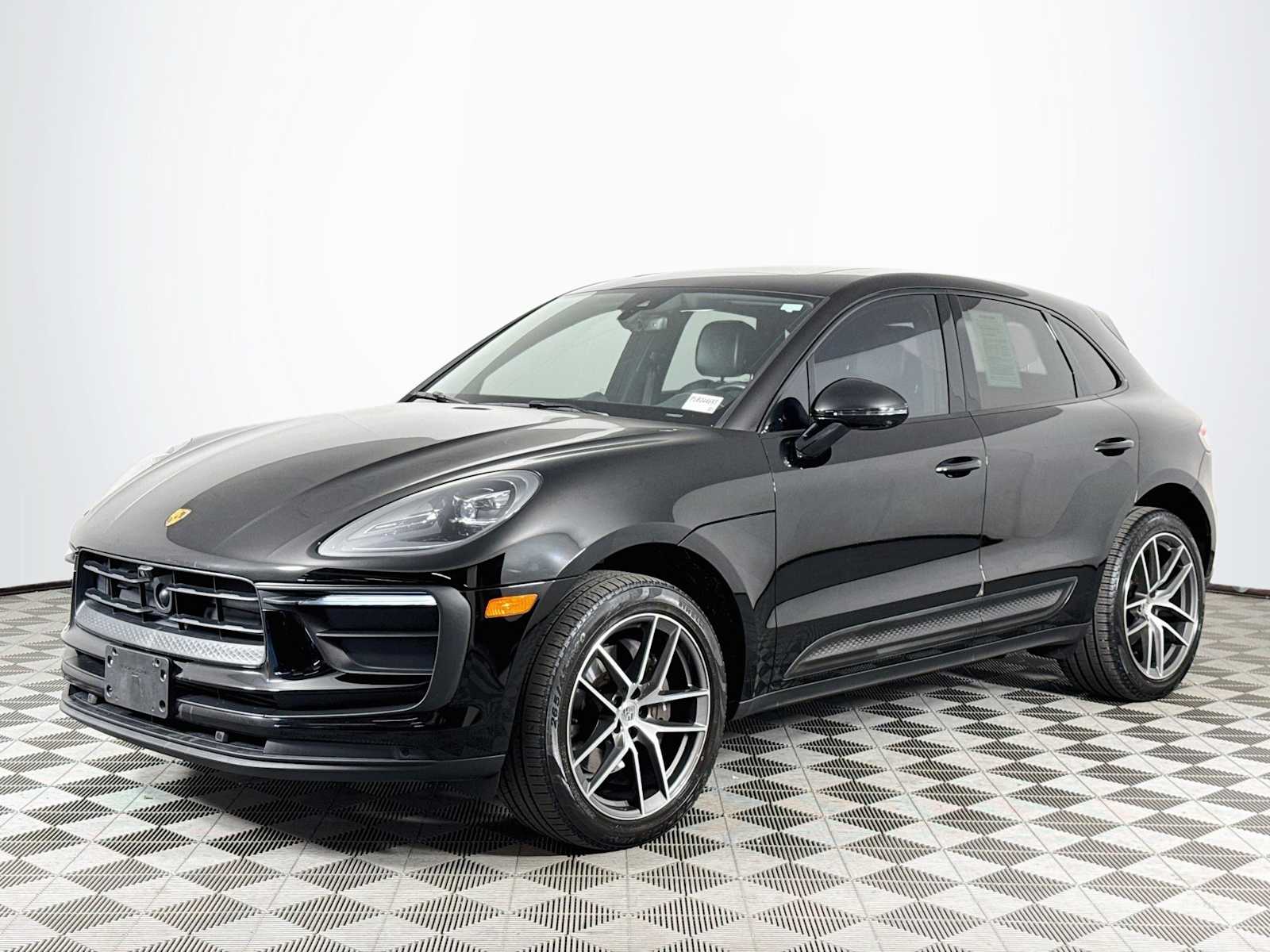2023 Porsche Macan