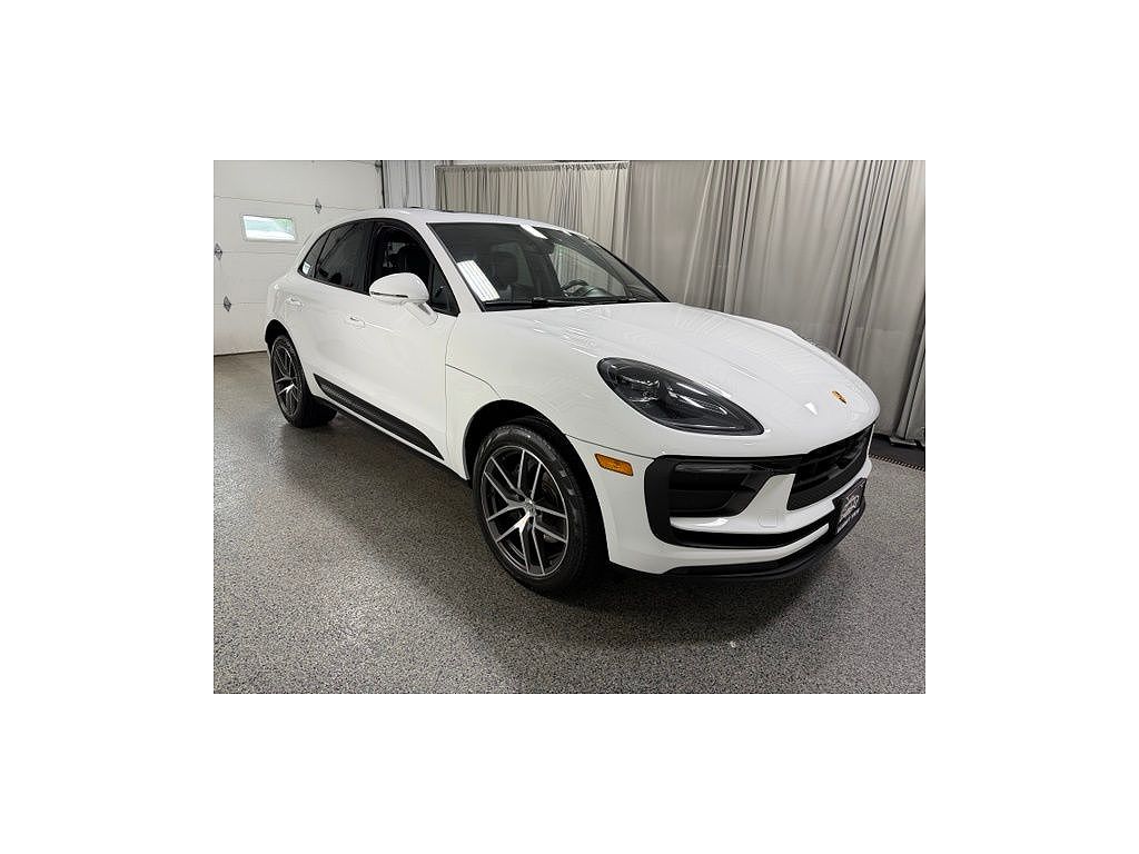 2023 Porsche Macan