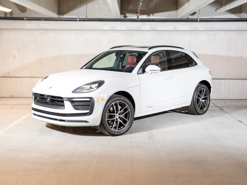 2023 Porsche Macan T