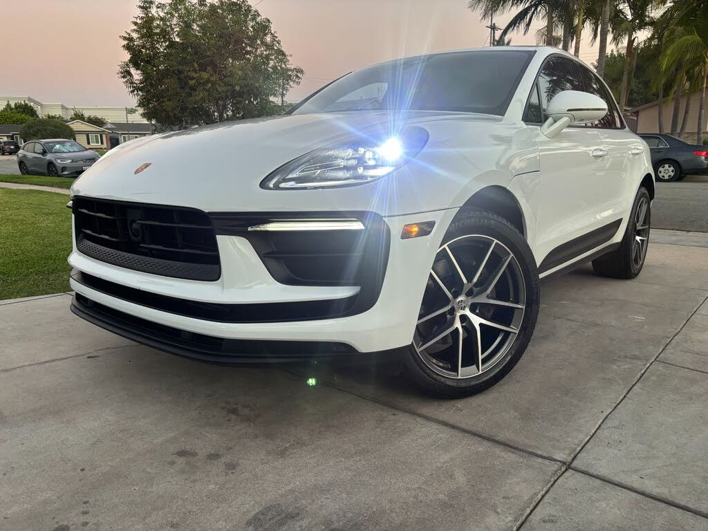 2023 Porsche Macan T