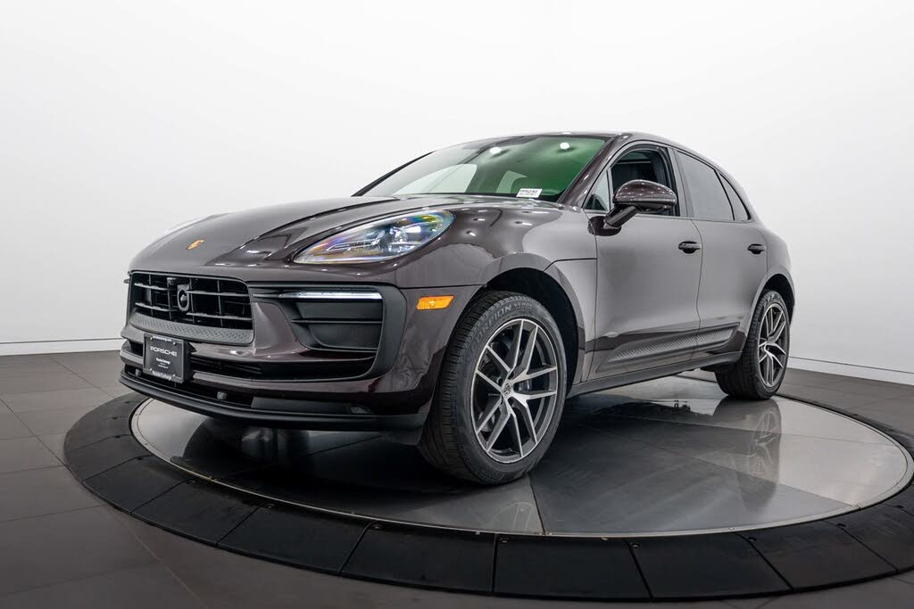 2023 Porsche Macan T