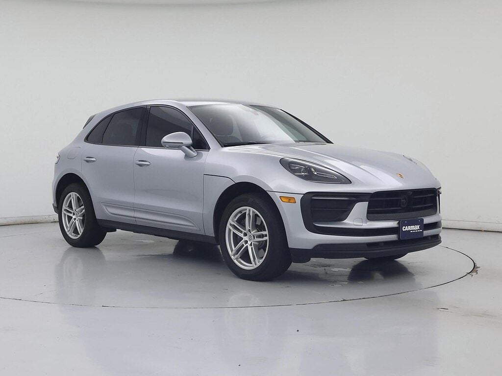 2024 Porsche Macan T