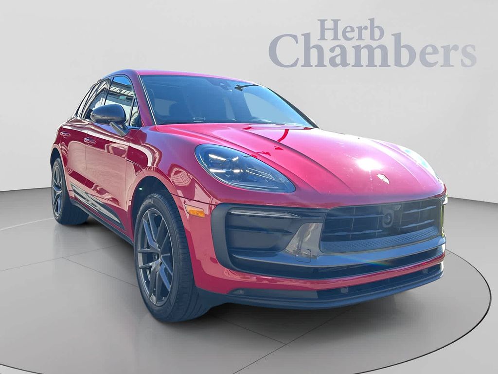 2024 Porsche Macan T