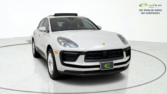 2025 Porsche Macan