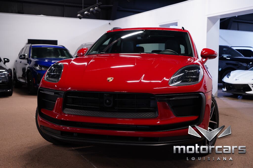 2025 Porsche Macan T