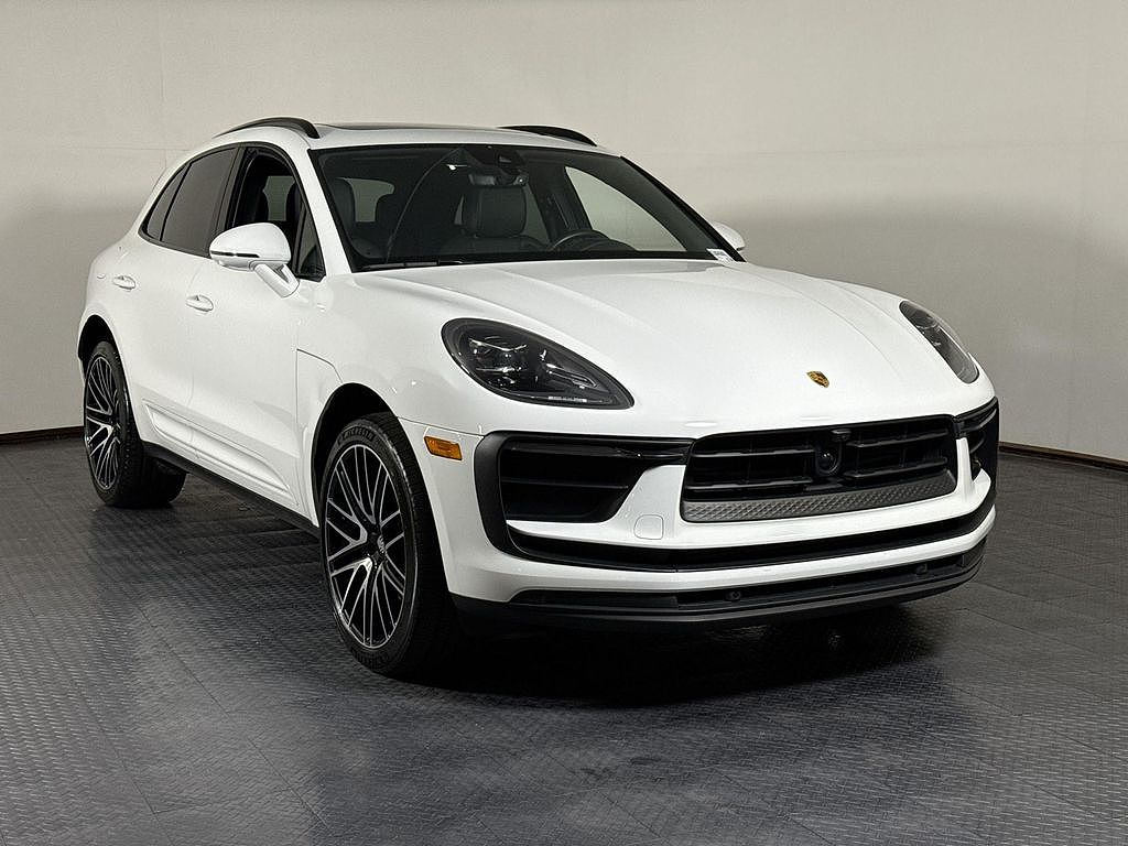 2025 Porsche Macan