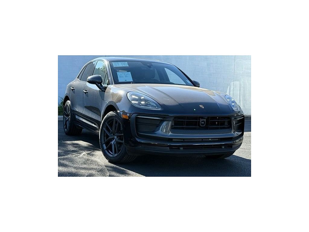 2025 Porsche Macan