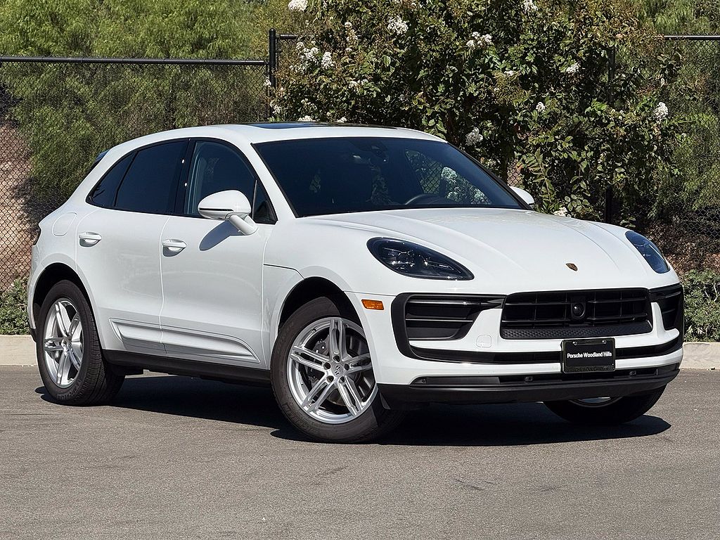 2026 Porsche Macan
