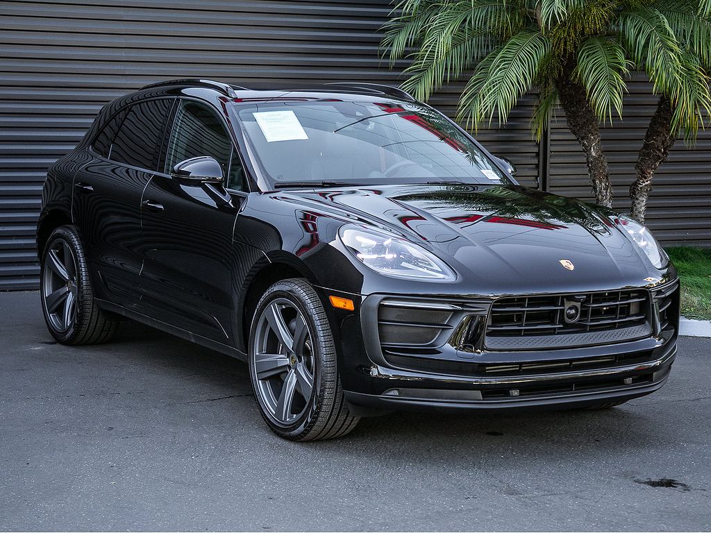 2026 Porsche Macan