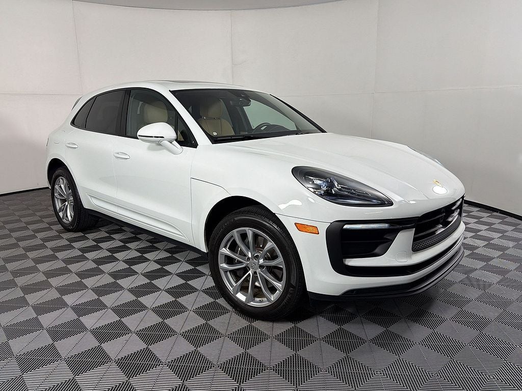 2026 Porsche Macan