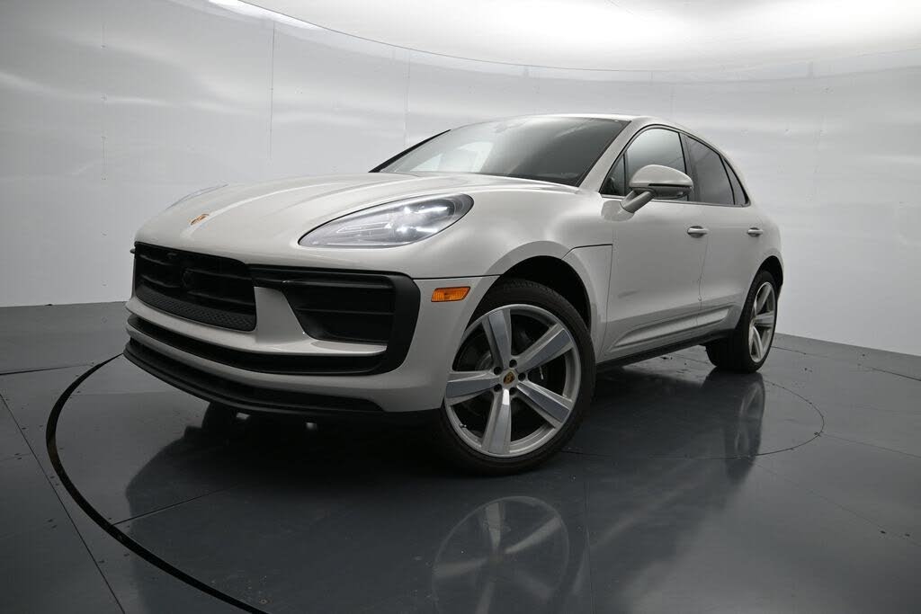 2026 Porsche Macan