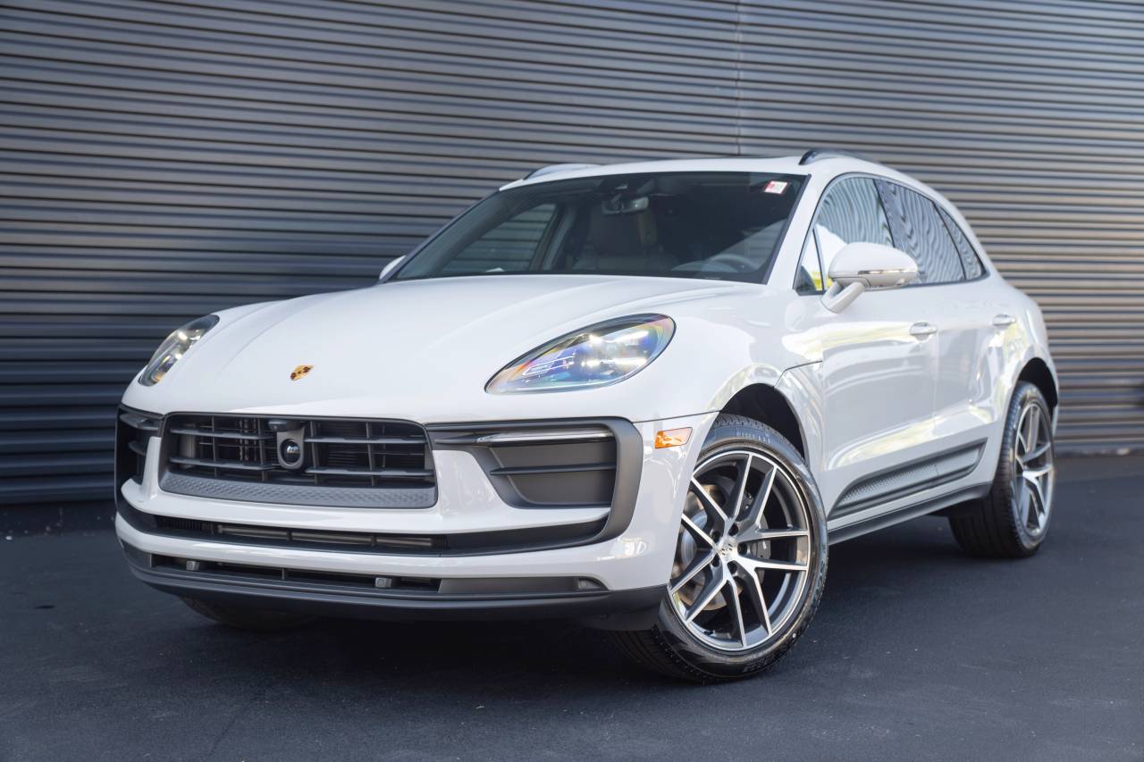 2026 Porsche Macan