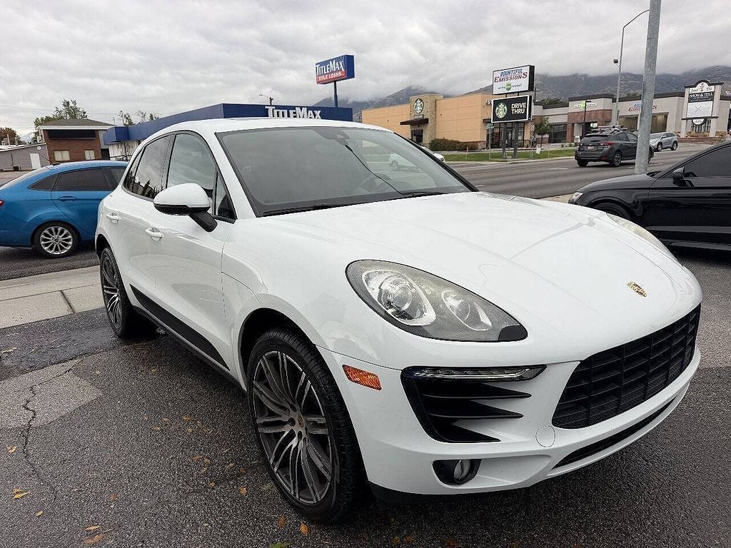 2017 Porsche Macan