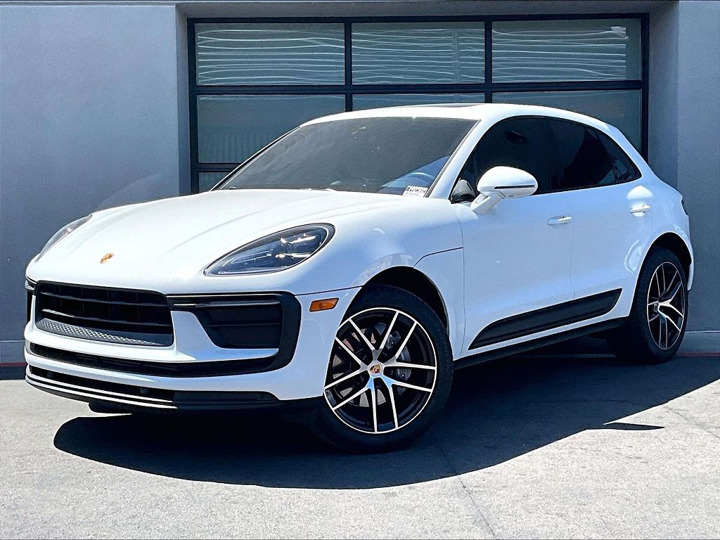 2022 Porsche Macan