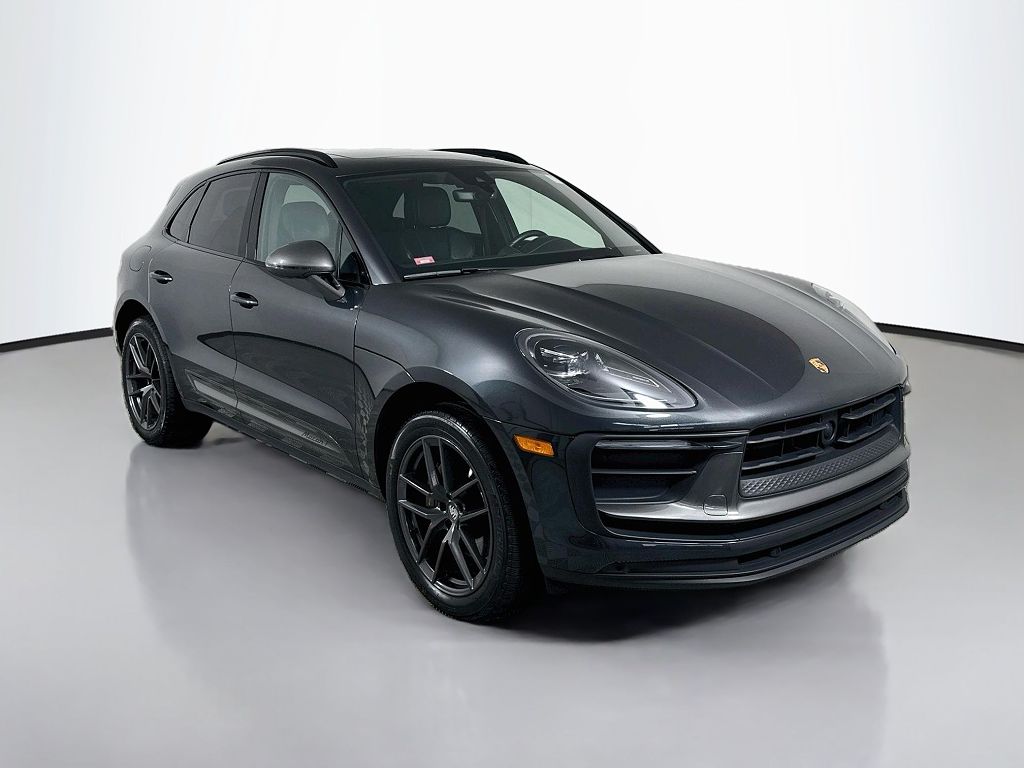 2023 Porsche Macan