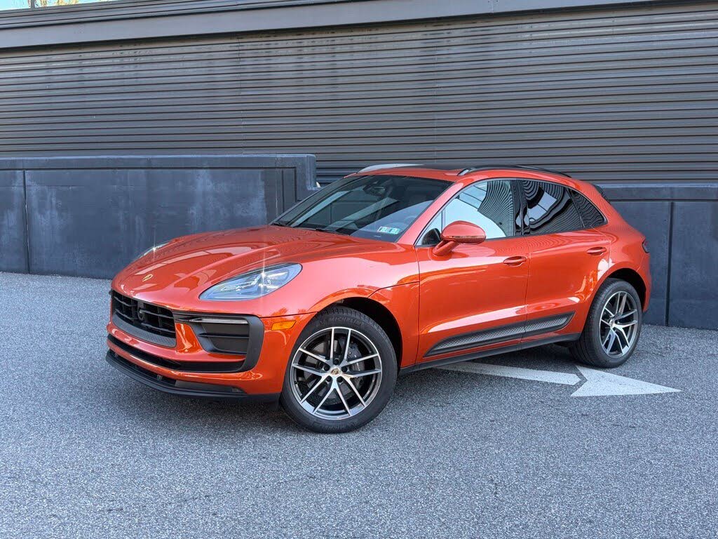2023 Porsche Macan T