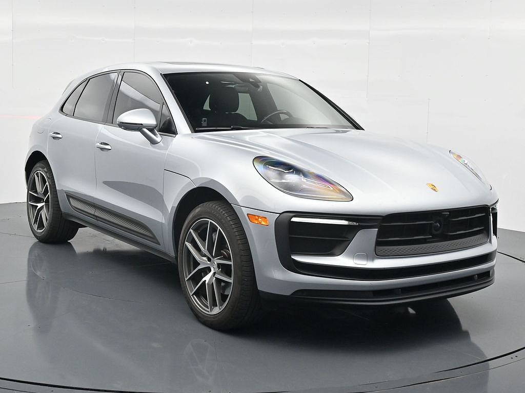 2023 Porsche Macan