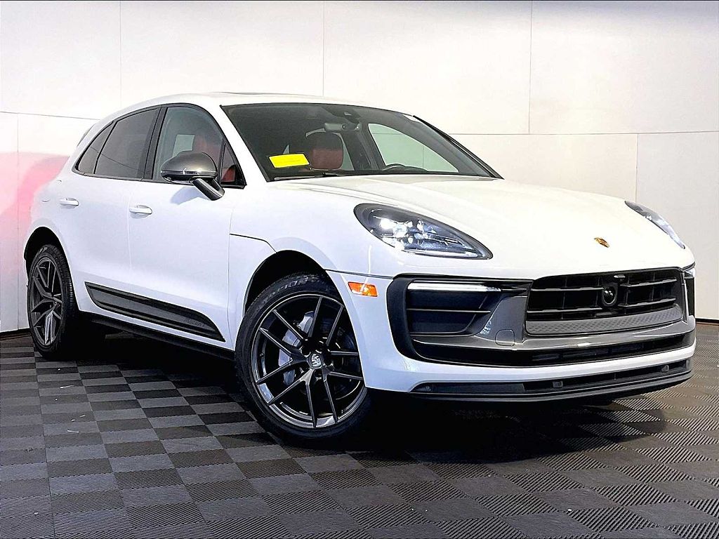 2023 Porsche Macan