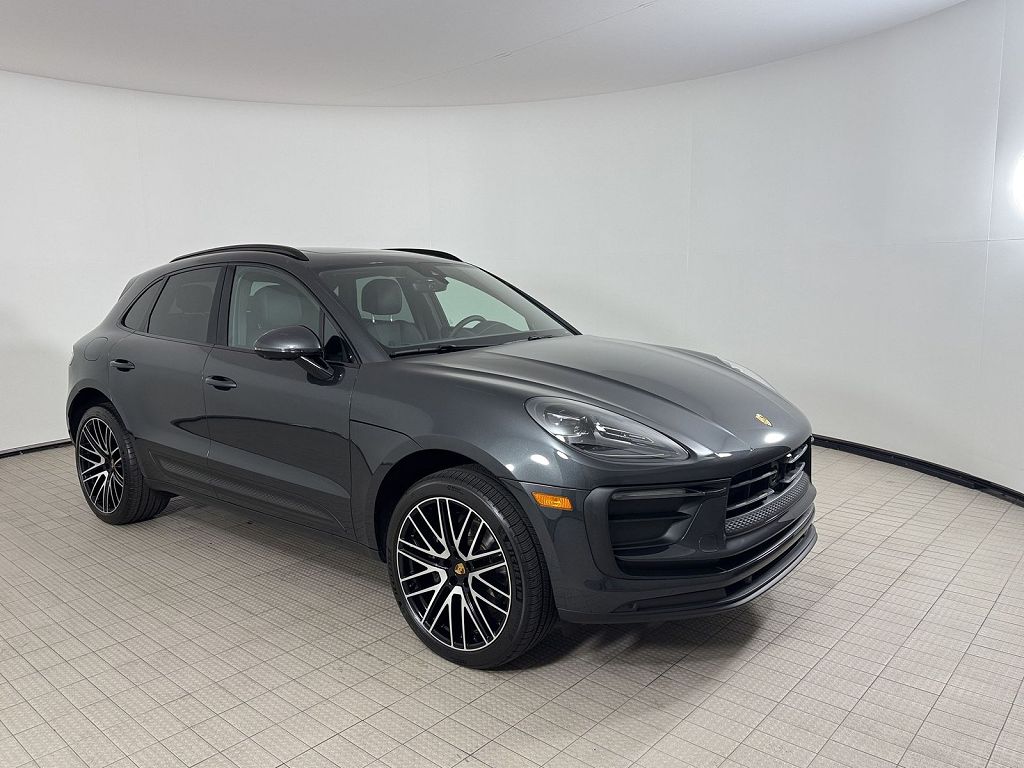 2026 Porsche Macan