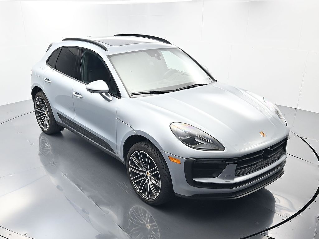 2026 Porsche Macan