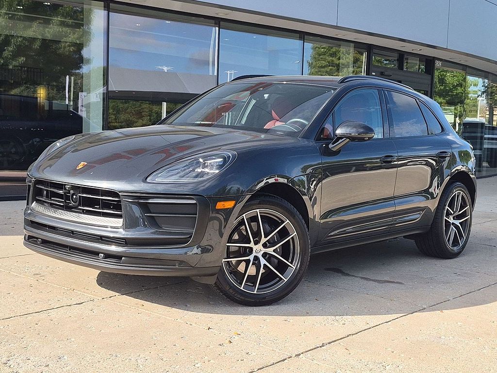 2026 Porsche Macan