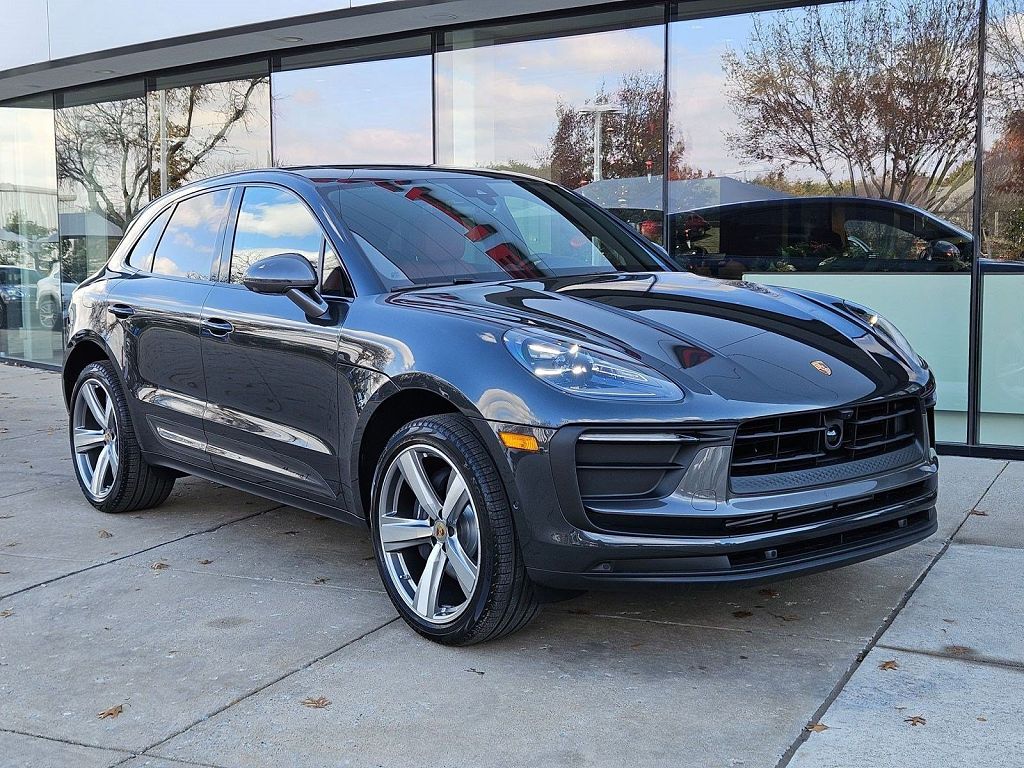 2026 Porsche Macan