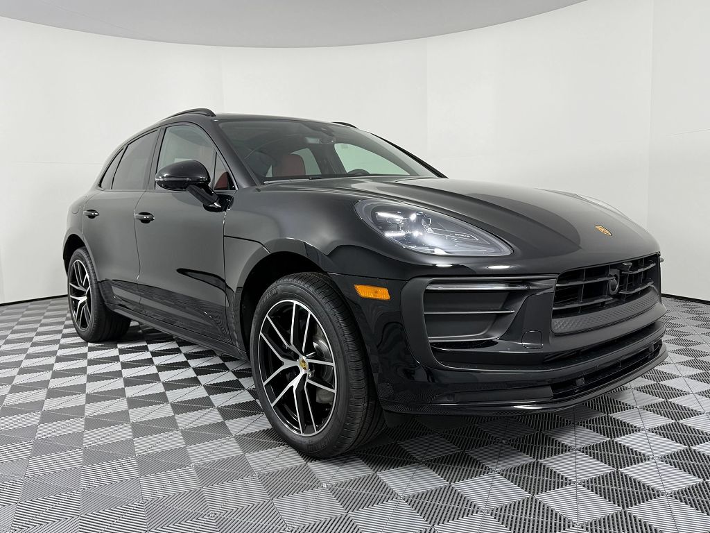 2026 Porsche Macan