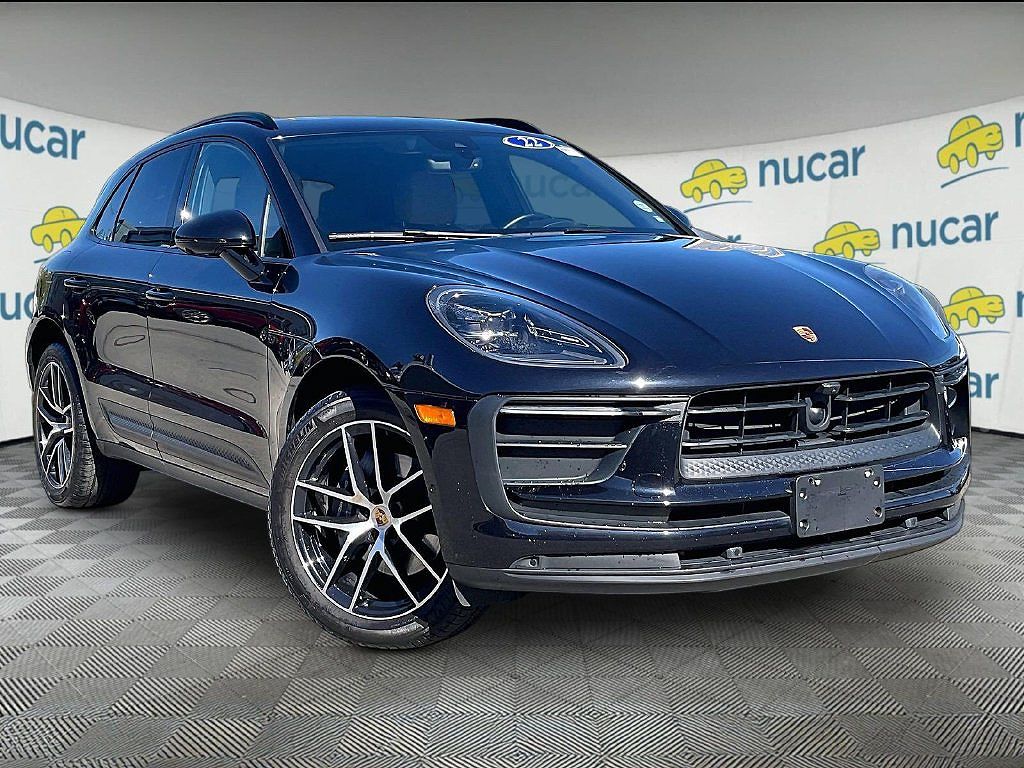 2022 Porsche Macan