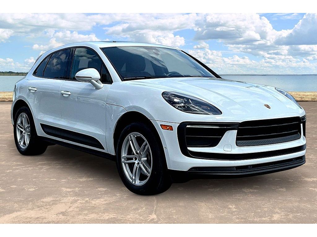 2022 Porsche Macan