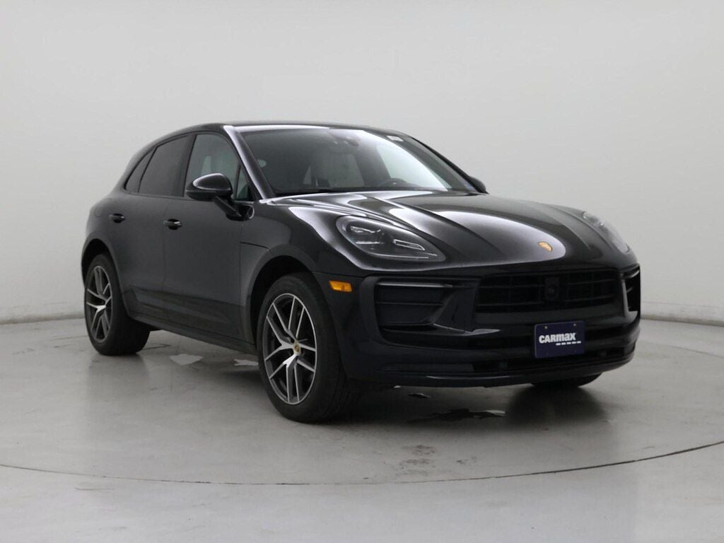 2023 Porsche Macan T