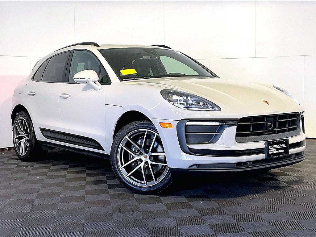 2023 Porsche Macan