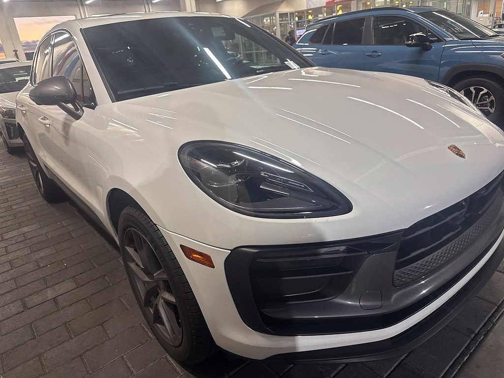 2023 Porsche Macan