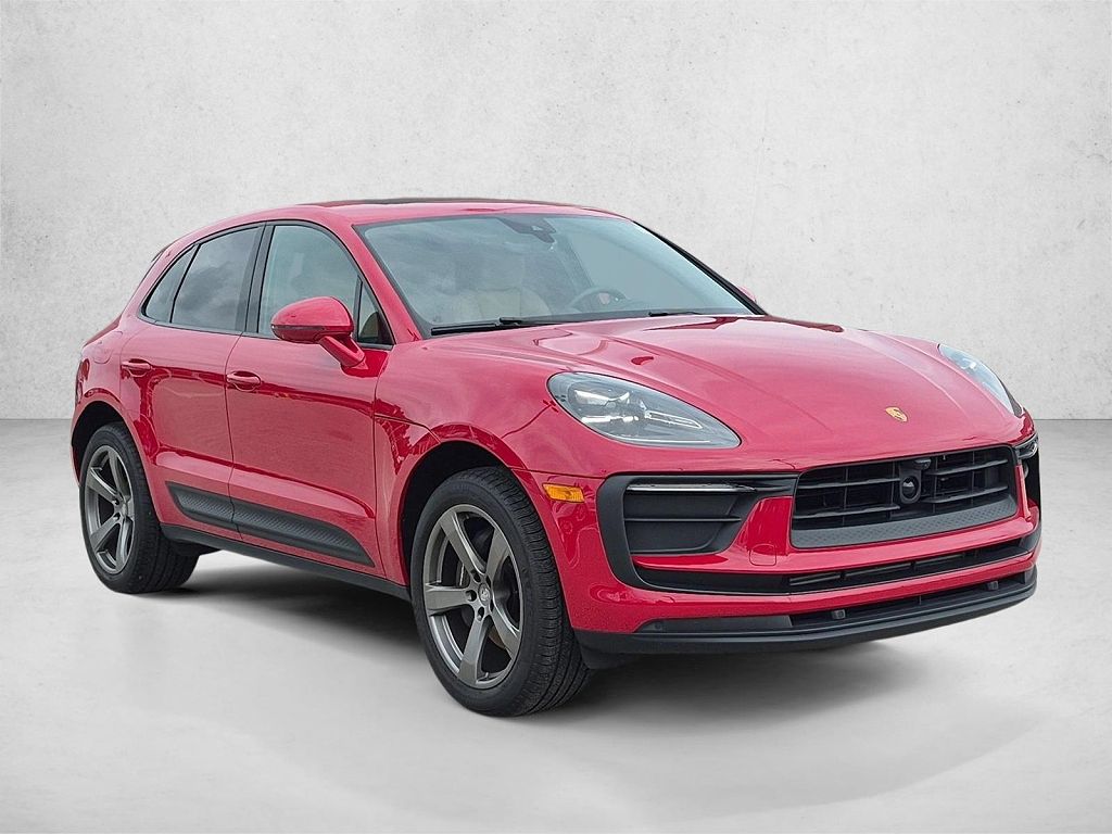 2025 Porsche Macan T