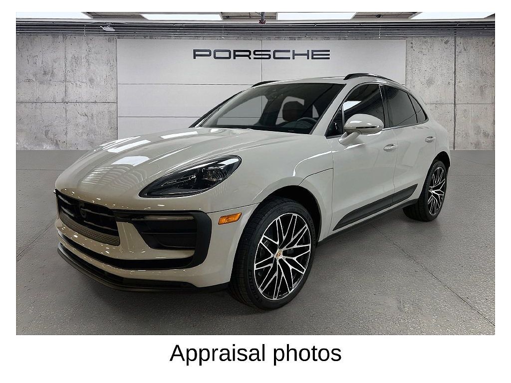 2025 Porsche Macan