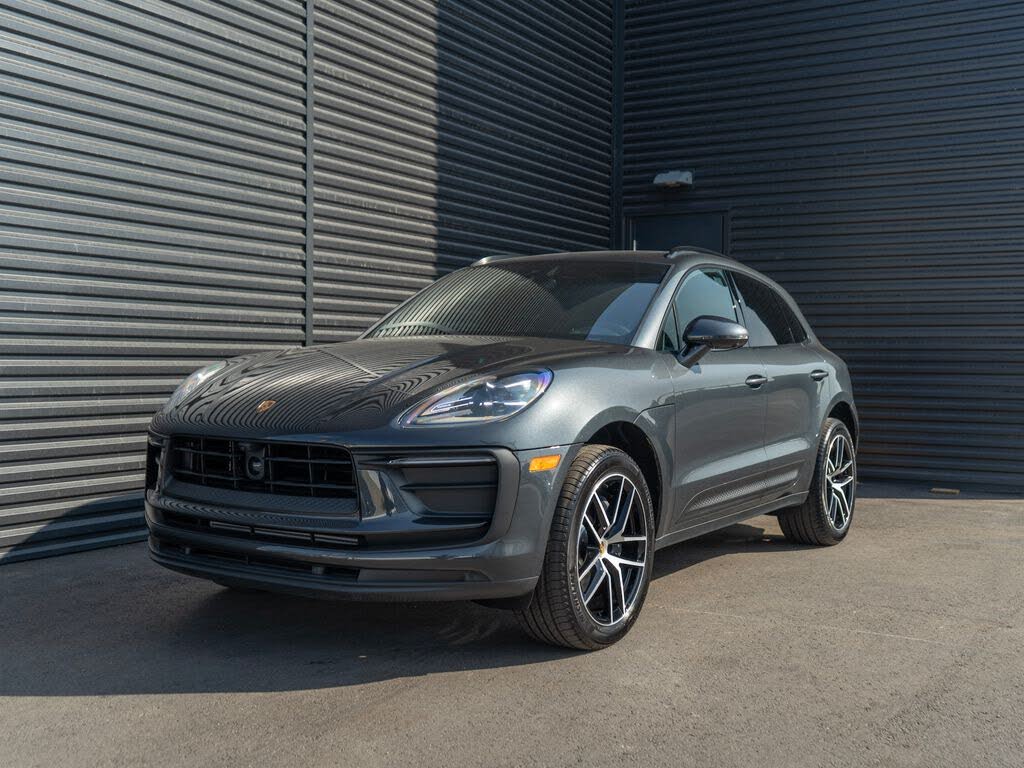 2025 Porsche Macan