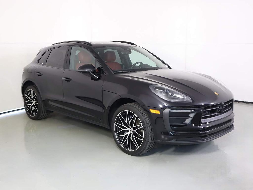 2026 Porsche Macan
