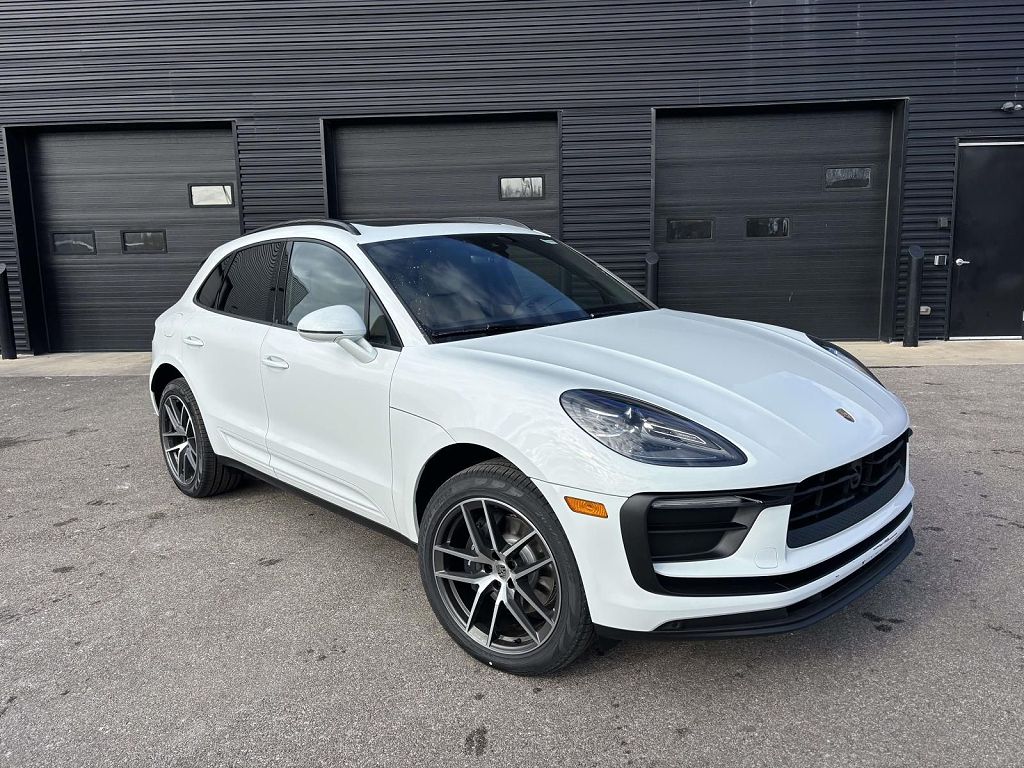 2026 Porsche Macan