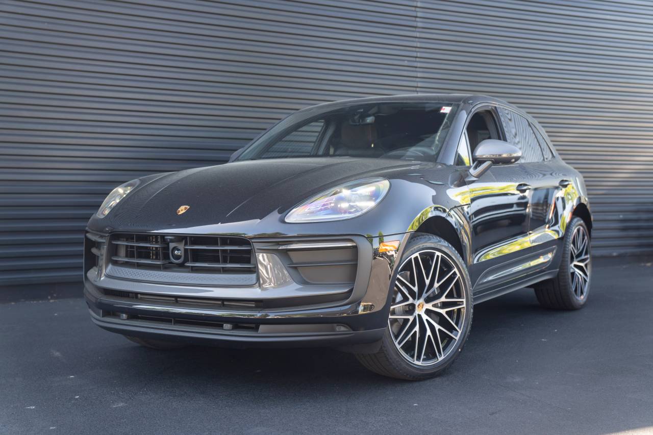 2026 Porsche Macan T