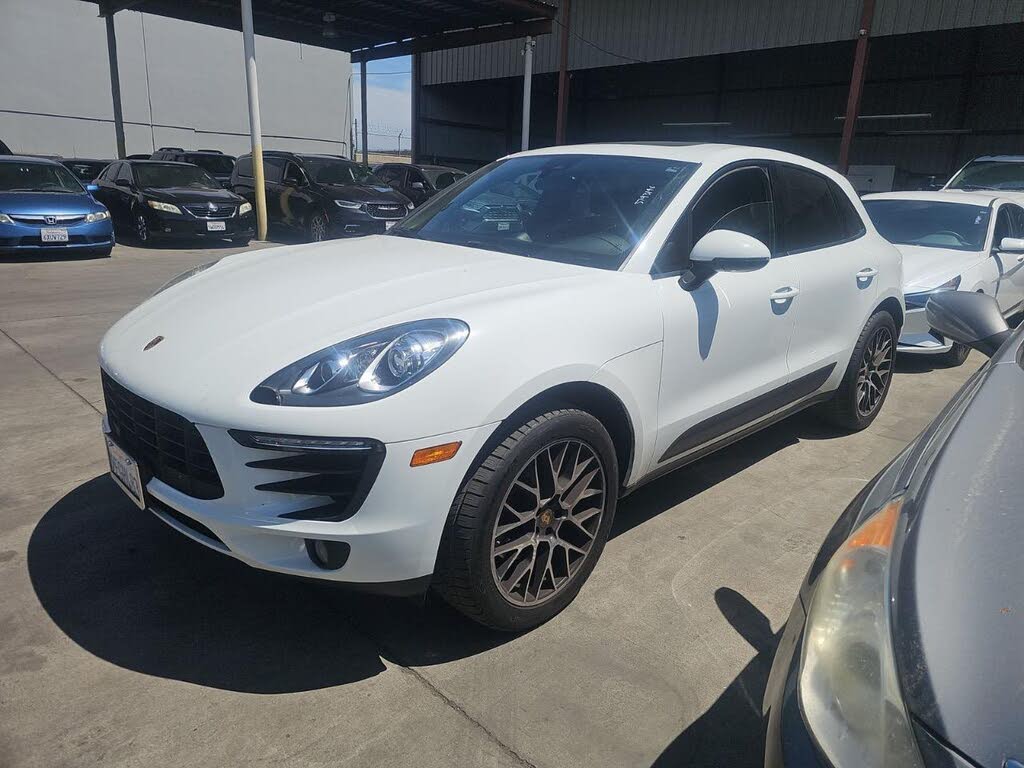 2018 Porsche Macan Sport Edition