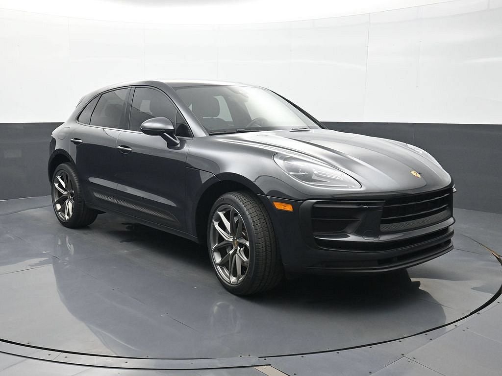 2022 Porsche Macan