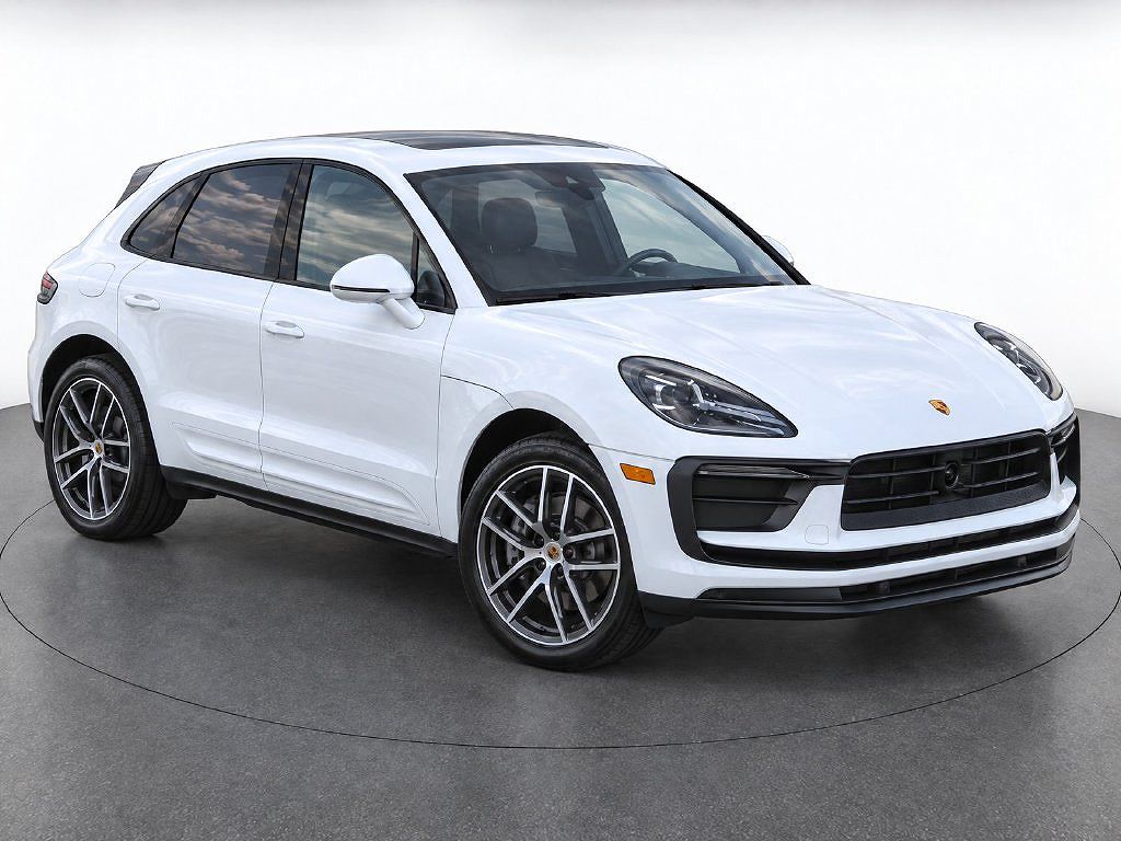 2023 Porsche Macan