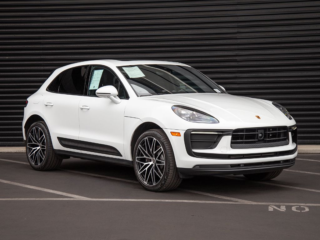 2023 Porsche Macan