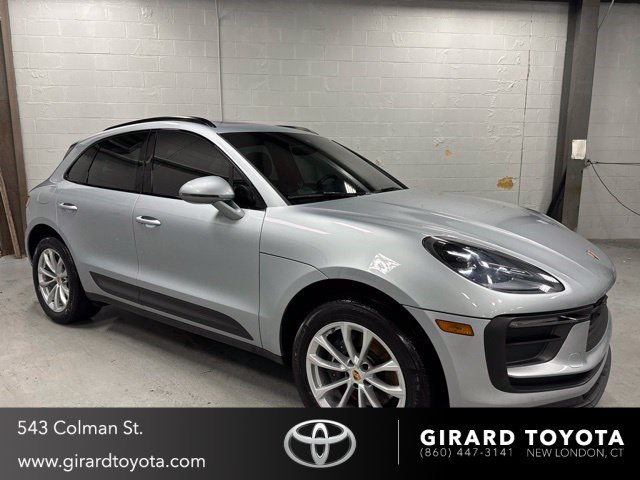 2024 Porsche Macan T
